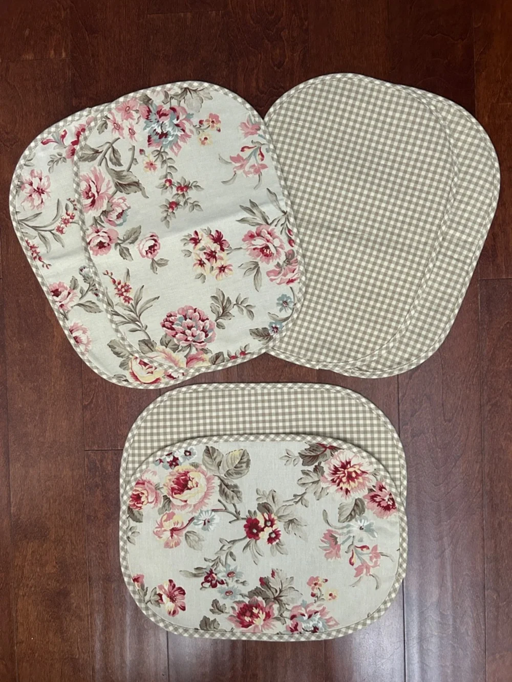Reversible Shabby Chic Floral and Gingham Quilted Fabric Placemats, Set of Six